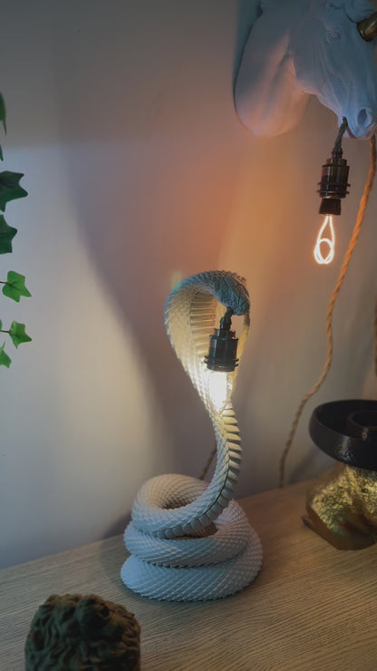Cobra Travertine Lamp